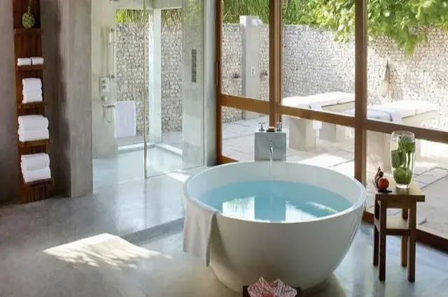 Royal Beach Villa - Bathroom